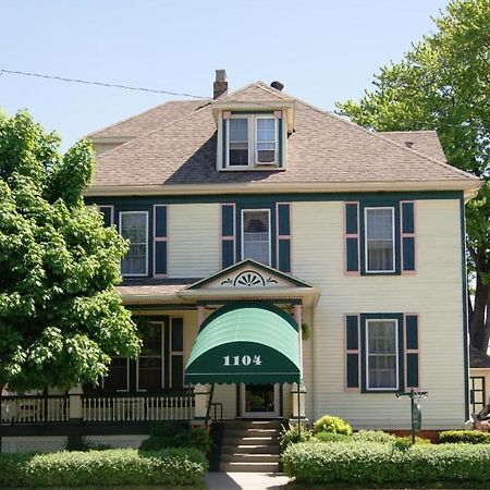 وندسور Ye Olde Walkerville Bed & Breakfast المظهر الخارجي الصورة