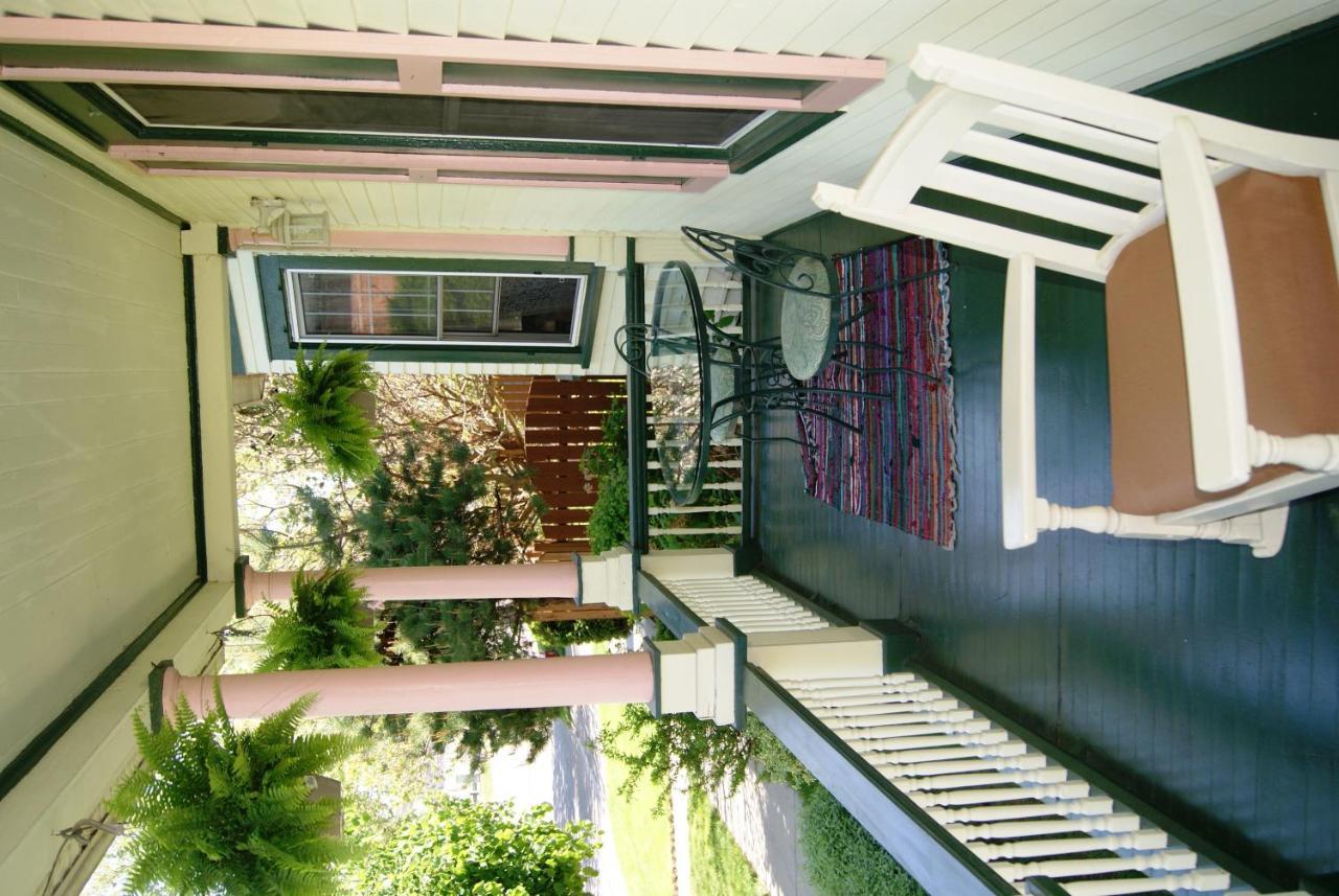 وندسور Ye Olde Walkerville Bed & Breakfast المظهر الخارجي الصورة