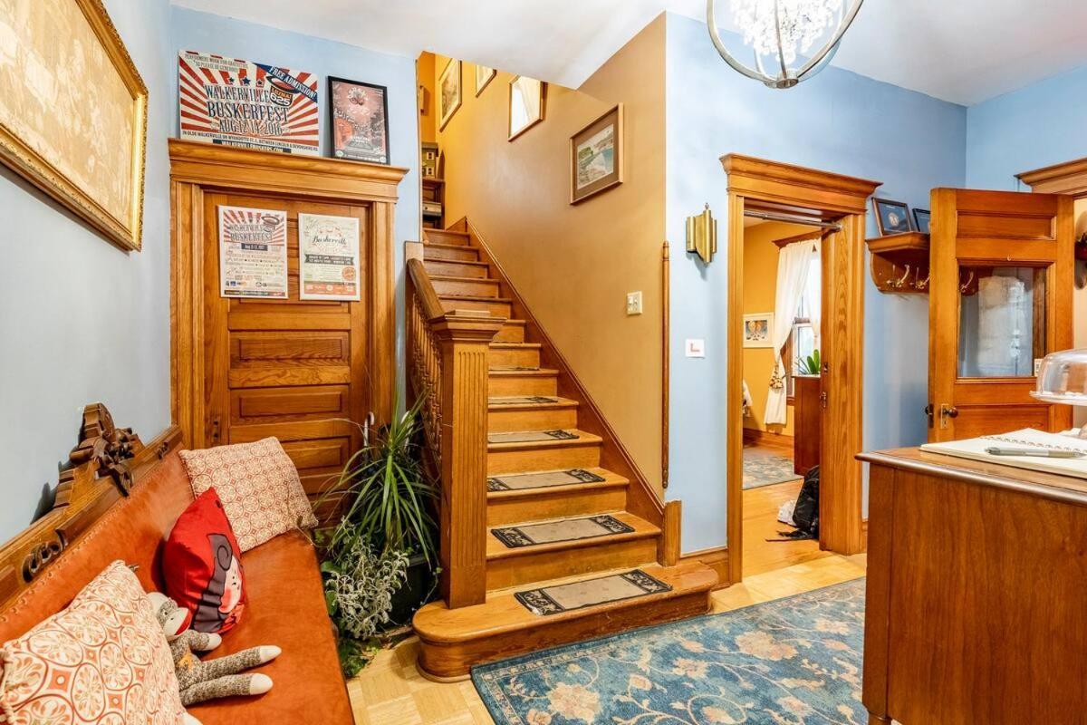 وندسور Ye Olde Walkerville Bed & Breakfast المظهر الخارجي الصورة