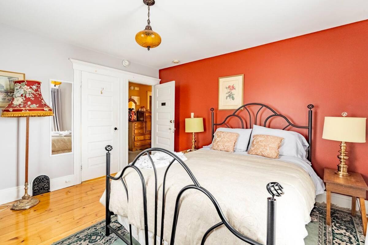 وندسور Ye Olde Walkerville Bed & Breakfast المظهر الخارجي الصورة