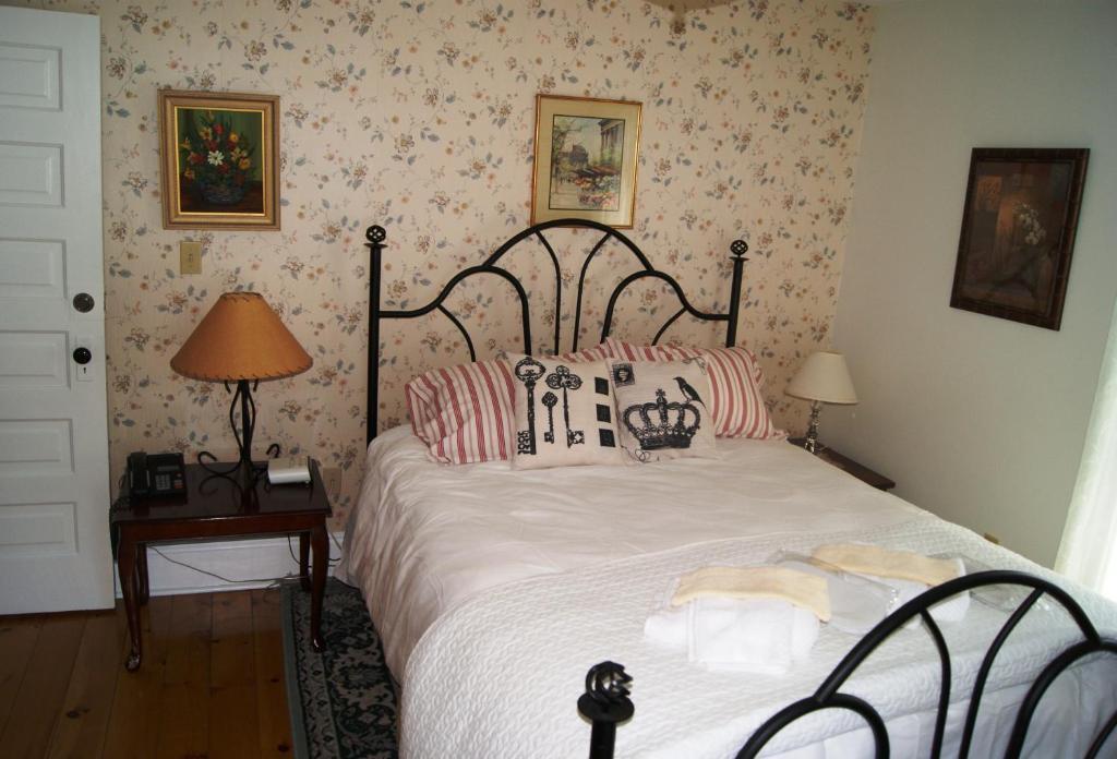 وندسور Ye Olde Walkerville Bed & Breakfast الغرفة الصورة