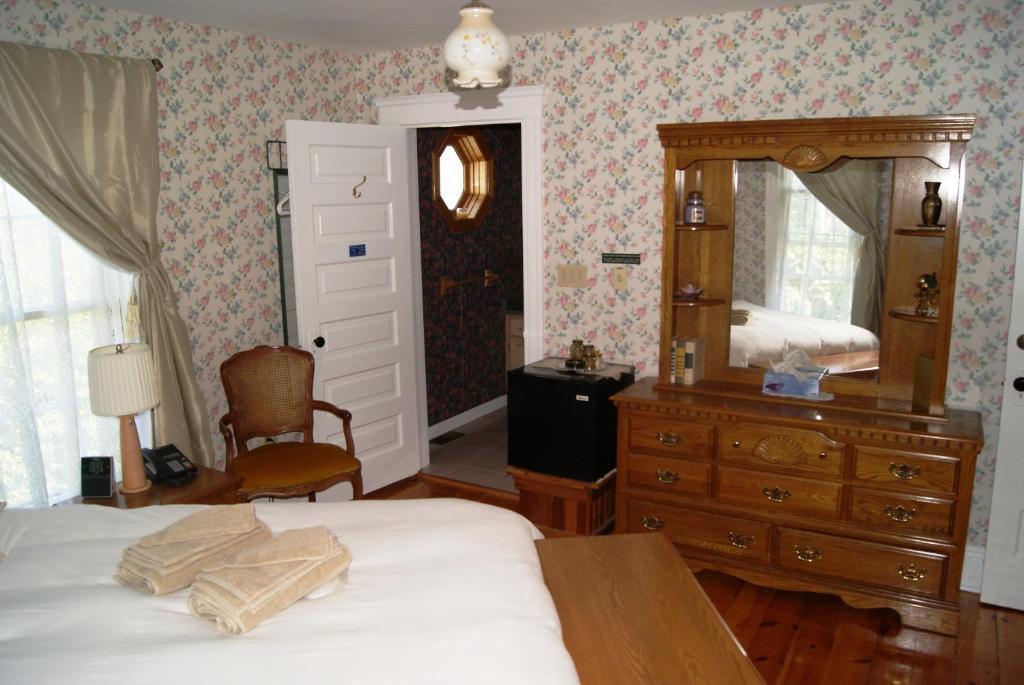 وندسور Ye Olde Walkerville Bed & Breakfast المظهر الخارجي الصورة